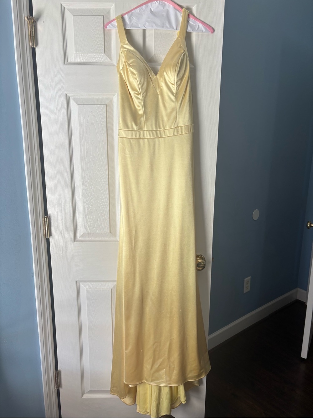 Faviana Pale Yellow Satin V-Neck Prom Gown